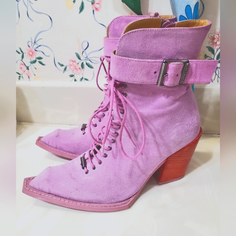 John Fluevog Pink Suede Cubist Cupcake Lace-Up Boots Women's 7 Narrow